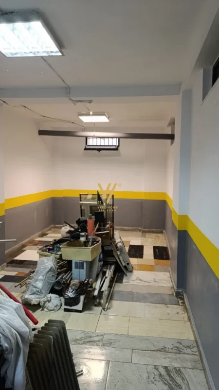 Tirane, shitet garazh | post parkimi Kati -1, 35 m² 35.000 € (KOMUNA E PARISIT)