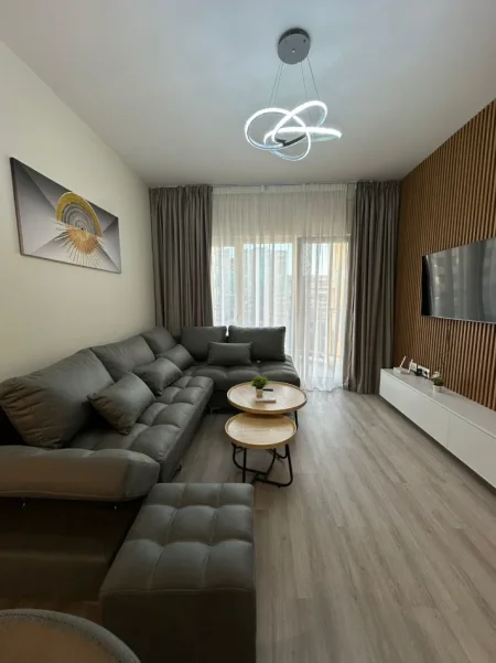 Tirane, jepet me qera apartament 2+1 Kati 4, 78 m² 1.000 € (Zogu i Zi)