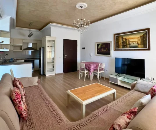 Tirane, jepet me qera apartament 1+1+Ballkon Kati 4, 72 m² 600 € 