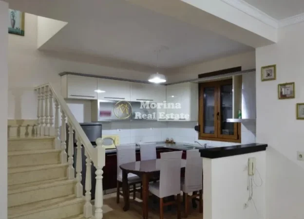 Tirane, jepet me qera Dublex Kati 2, 170 m² 1.300 € (Rruga Pasho Hysa,Ali Demi)
