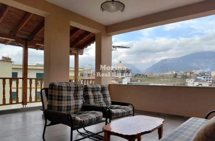 Tirane, jepet me qera Dublex Kati 2, 170 m² 1.300 € (Rruga Pasho Hysa,Ali Demi)