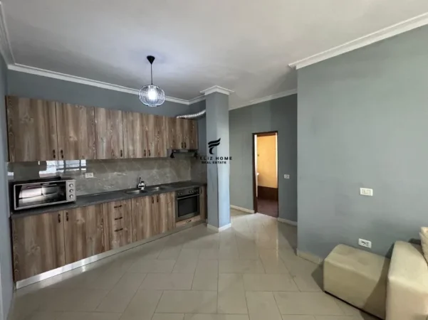 Tirane, jepet me qera apartament 2+1 Kati 2, 110 m² 500 € (ASTIR)