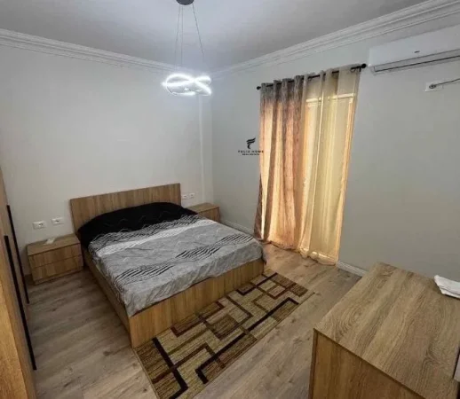 Tirane, jepet me qera apartament 2+1 Kati 3, 120 m² 630 € (SAUK)