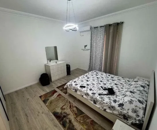 Tirane, jepet me qera apartament 2+1 Kati 3, 120 m² 630 € (SAUK)