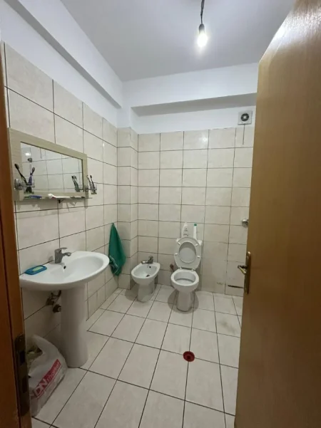 Shqiperi, shitet apartament 2+1 Kati 7, 130 m² 163.000 € (Yzberisht)