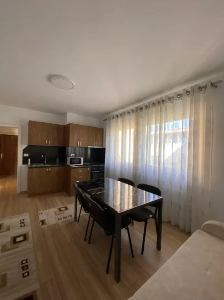 Tirane, jepet me qera apartament 2+1 Kati 3, 74 m² 550 € (21 Dhjetori)