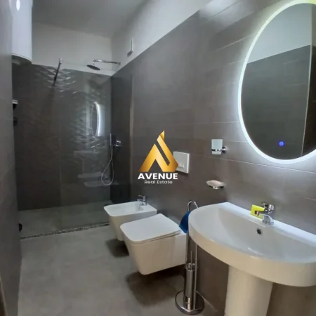 Tirane, jepet me qera apartament 2+1 , 76 m² 1.000 € 