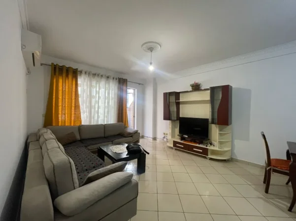Tirane, jepet me qera apartament 2+1 Kati 1, 124 m² 500 € (Astir)