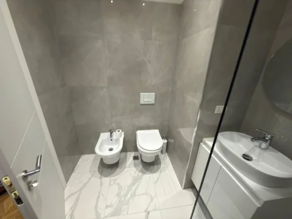 Qera, Apartament 1+1+Post Parkim, Unaza e Re, Tirane, 500€