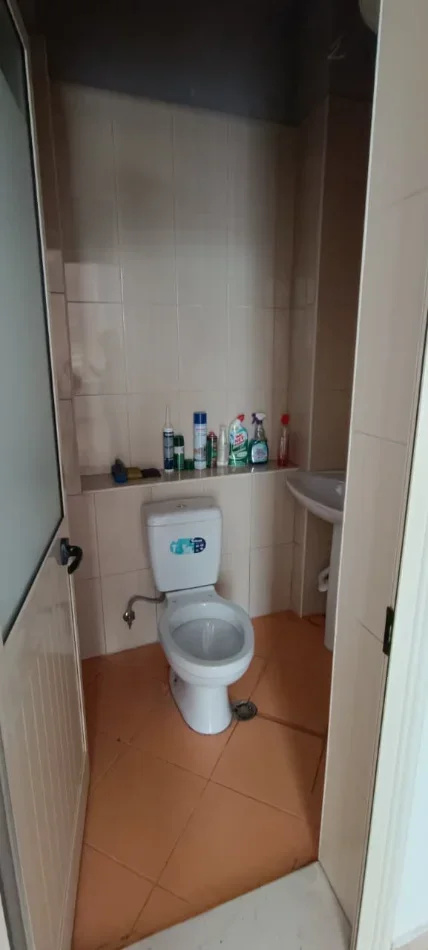 Tirane, shitet ambjent biznesi Kati 0, 165 m² 340.000 € (Tek Fresku)