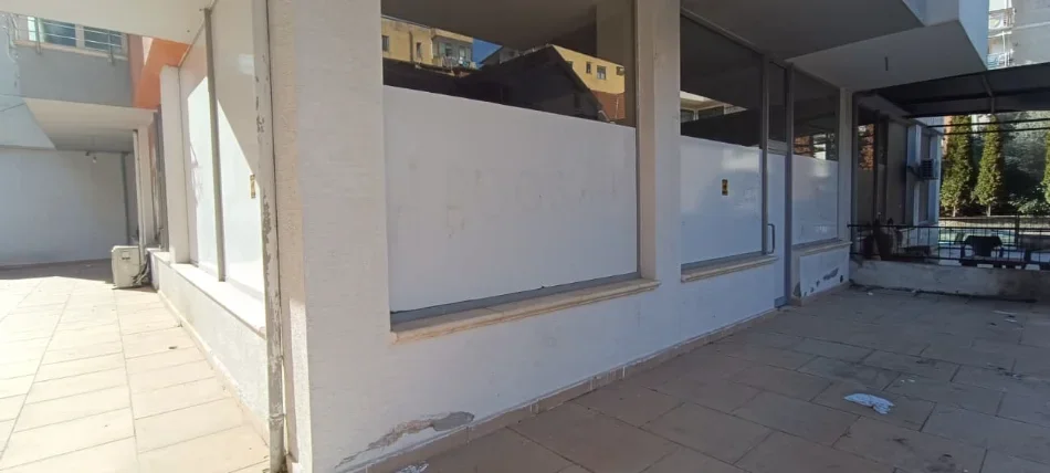 Tirane, shitet ambjent biznesi Kati 0, 165 m² 340.000 € (Tek Fresku)