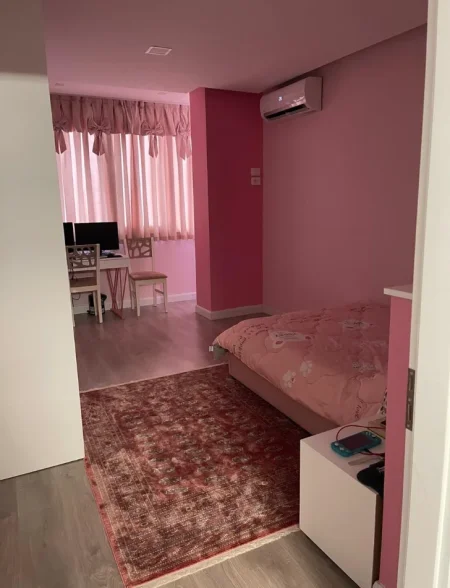 Tirane, shitet apartament 3+1 Kati 3, 123 m² 263.000 € (Brryli)