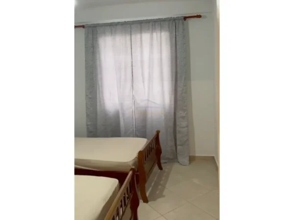 Tirane, jepet me qera apartament 2+1 Kati 4, 97 m² 500 € (Astir)