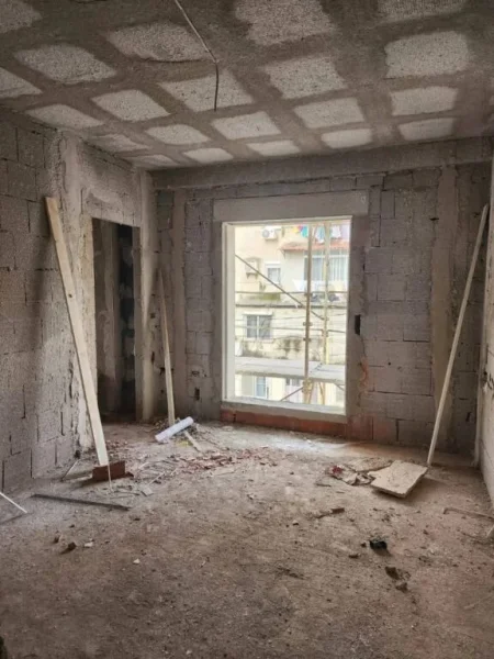 Tirane, shes apartament 2+1+Ballkon Kati 2, 100 m² 225.000 € (Tregu Elektrik)