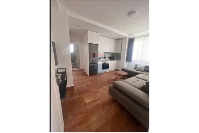Tirane, jepet me qera apartament 1+1 Kati 1, 70 m² 400 € (Vilat Gjermane)