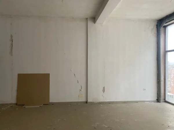 Tirane, shitet ambjent biznesi Kati 1, 69 m² 85.000 € (Paskuqan)