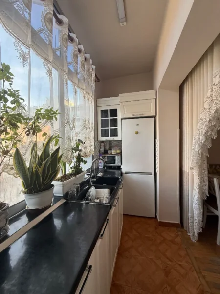 Tirane, shitet apartament 2+1 Kati 4, 72 m² 210.000 € (Myslym Shyr)