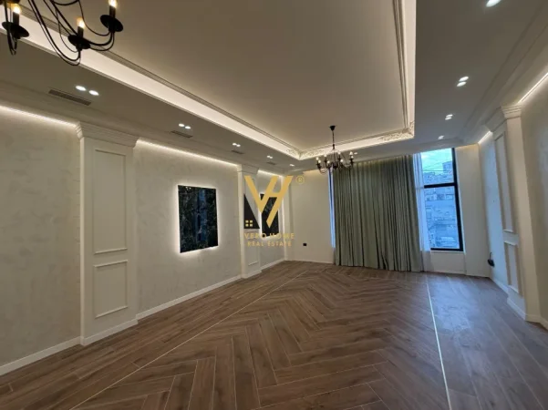 Tirane, shitet ambjent biznesi Kati 0, 222 m² 270.000 € (BUNKART)