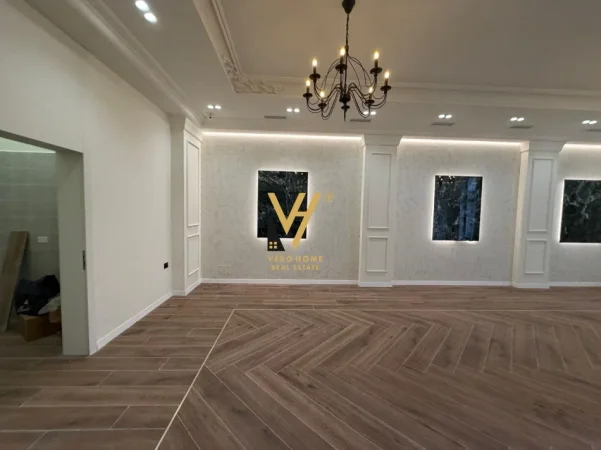 Tirane, shitet ambjent biznesi Kati 0, 222 m² 270.000 € (BUNKART)