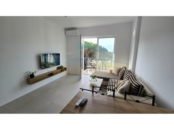Durres, shitet apartament 2+1+Ballkon Kati 3, 82 m² 