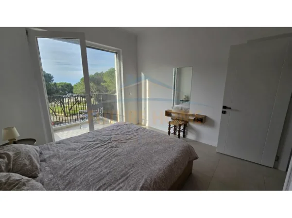 Durres, shitet apartament 2+1+Ballkon Kati 3, 82 m² 