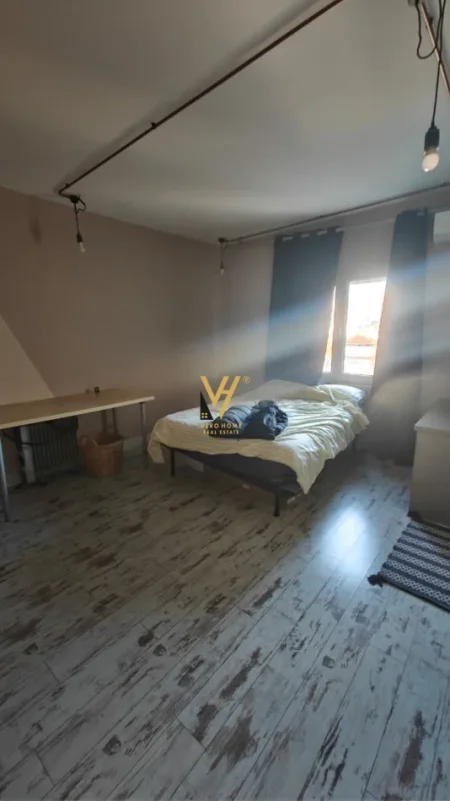 Tirane, jepet me qera apartament 2+1+Ballkon Kati 3, 100 m² 620 € (QYTET STUDENTI)