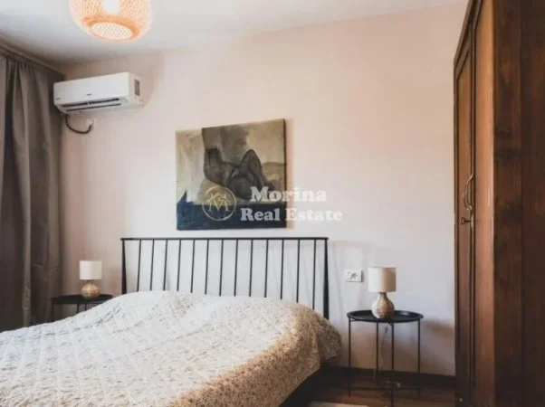 Tirane, jepet me qera apartament 1+1 Kati 4, 59 m² 650 € (Rruga Fortuzi)