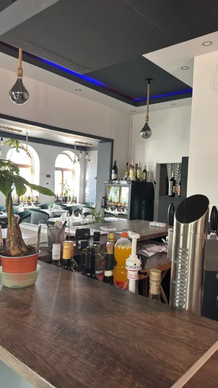 Gjermani shitet Restorant & Hotel, Kate 3, biznes i gatshëm për operim, me hapësira të bollshme