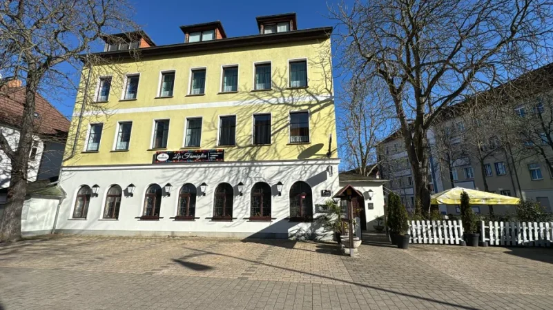 Gjermani shitet Restorant & Hotel, Kate 3, biznes i gatshëm për operim, me hapësira të bollshme