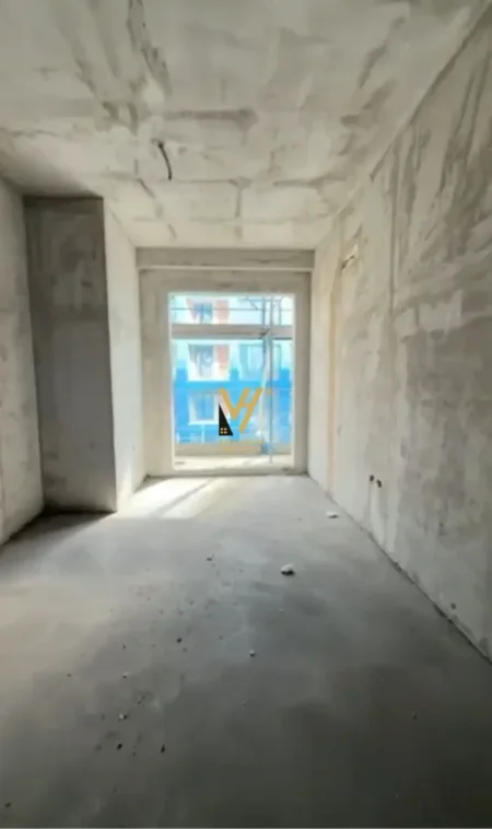 Tirane, shitet apartament 1+1+Ballkon Kati 4, 60 m² (MATERNITETI I RI)