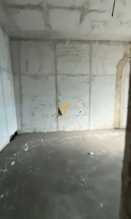 Tirane, shitet apartament 1+1+Ballkon Kati 4, 60 m² (MATERNITETI I RI)