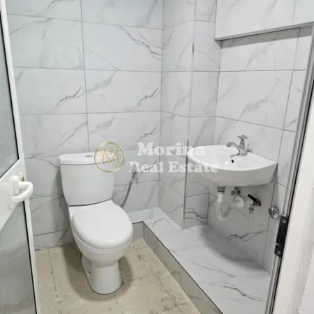 Tirane, shitet ambjent biznesi Kati -1, 28 m² 69.000 € (Rruga e Kavajes)