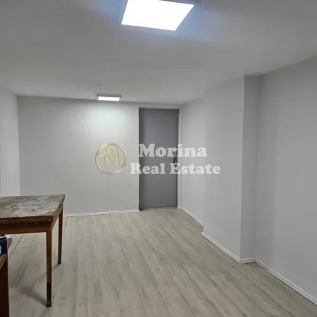Tirane, shitet ambjent biznesi Kati -1, 28 m² 69.000 € (Rruga e Kavajes)