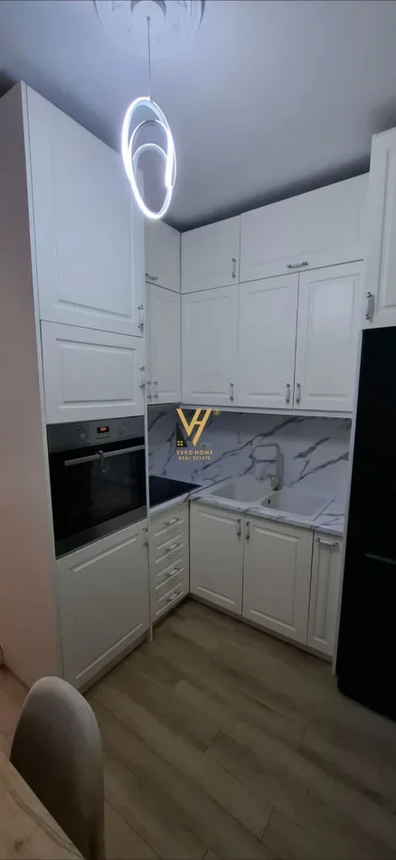 Tirane, jepet me qera apartament 1+1+Ballkon Kati 1, 58 m² 550 € (KODRA E DIELLIT)