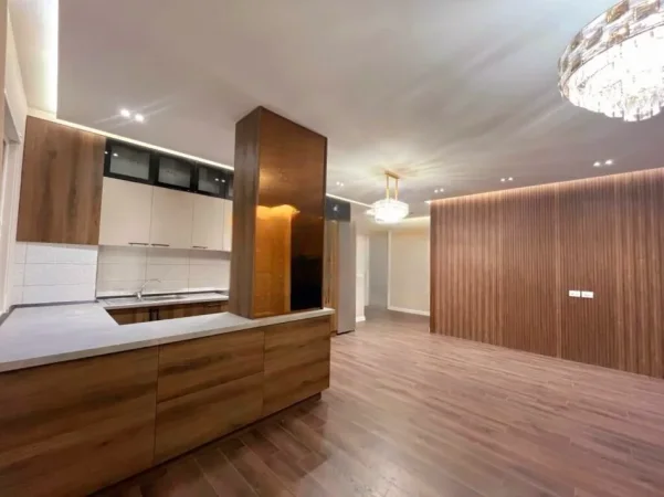 Tirane, shitet apartament 2+1 , 120 m² 210.000 € 