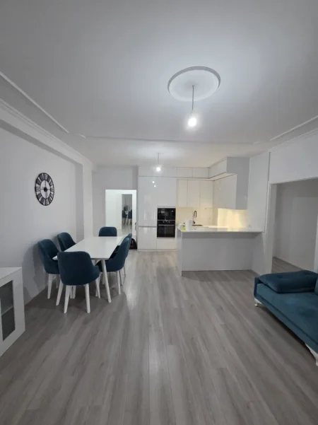Tirane, shitet apartament 2+1 , 111 m² 255.000 € 