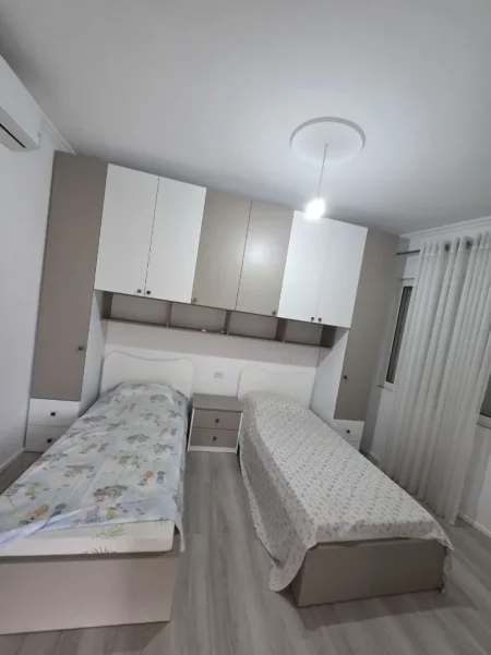 Tirane, shitet apartament 2+1 , 111 m² 255.000 € 