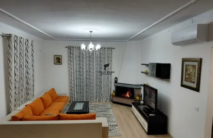 Tirane, jepet me qera apartament duplex 5+1 Kati 2, 170 m² 1.300 € (ALI DEMI)