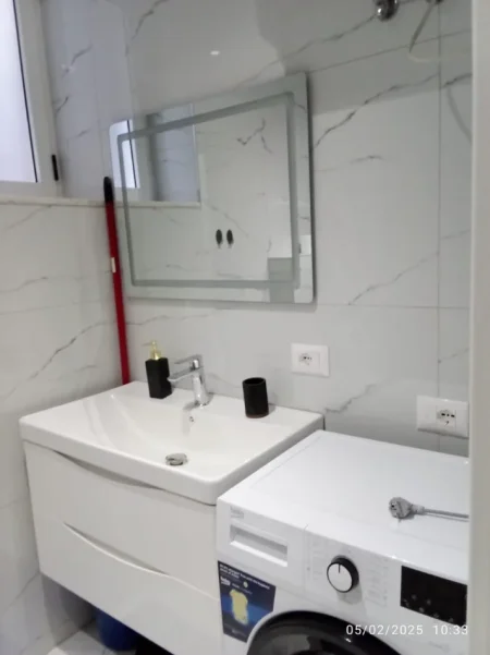 🏠 Jepet me Qera Super Apartament 2+1 modern  ngjitur me Hotel Mondial, 21 Dhjetori