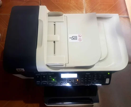 Shqiperi, shes Printer, fotokopje,skanim. Hp Officejet. ( do kutit e bojes). 12 mij lek te vjetra