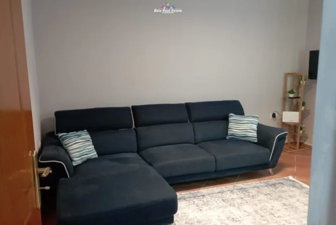 Tirane, jepet me qera apartament 1+1 Kati 1, 60 m² 520 € (Rruga Mehmet Brocaj)