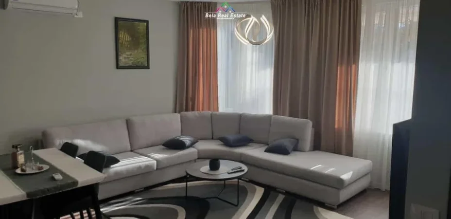 Tirane, jepet me qera Vile 1+1 Kati 1, 75 m² 475 € (Rruga Besa)