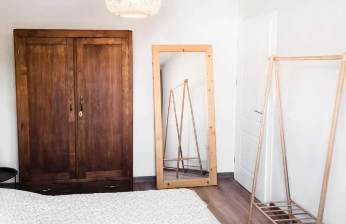 Tirane, jepet me qera apartament 1+1 Kati 4, 59 m² 650 € (Rruga Fortuzi)