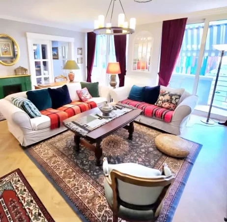 Tirane, shitet apartament 2+1 , 160 m² 