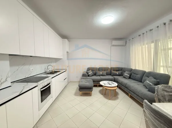 Shqiperi, jepet me qera apartament 1+1 Kati 1, 64 m² 450 € (tek pallatet Romario,Astir)