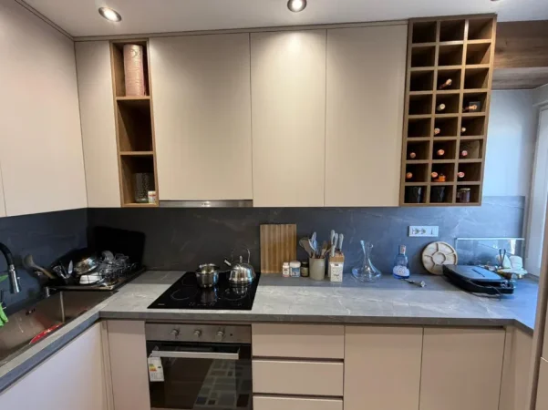 Tirane, shitet apartament 1+1 , 56 m² 135.000 € 