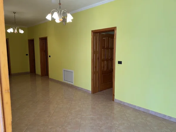 Durres, shes shtepi 3 Katshe 700 m²(Me Dokumenta)