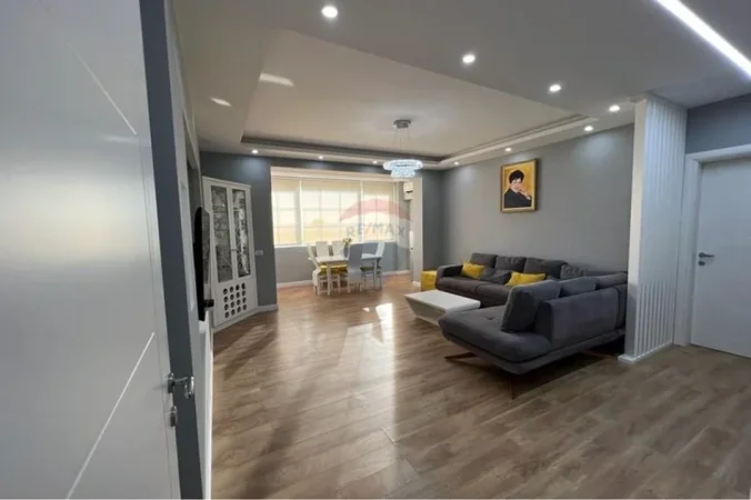 Tirane, shitet apartament , 118 m² 185.000 € (Fresk)