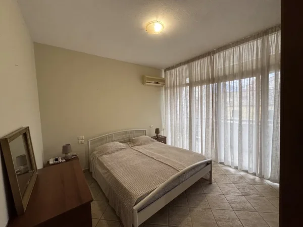 Tirane, jepet me qera apartament 1+1 Kati 3, 65 m² 550 € (Mbi Shkollën e Baletit, Tiranë)
