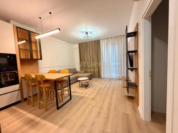 Tirane, jepet me qera apartament 1+1 Kati 7, 80 m² 850 € (Komuna e Parisit)